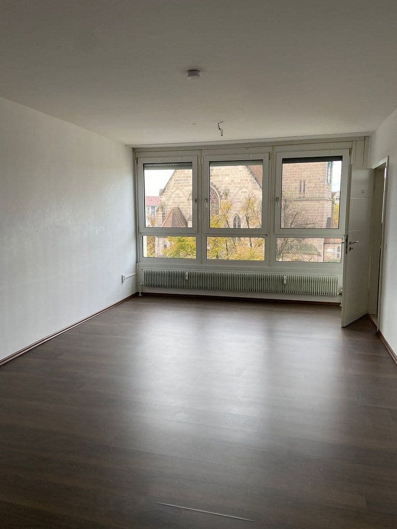 Prenájom bytu 3-izbový 75 m², Regensburgerstraße 63, Nürnberg, Bavorsko Prenájom bytu 3-izbový 75 m², Regensburgerstraße 63, Nürnberg, Bavorsko