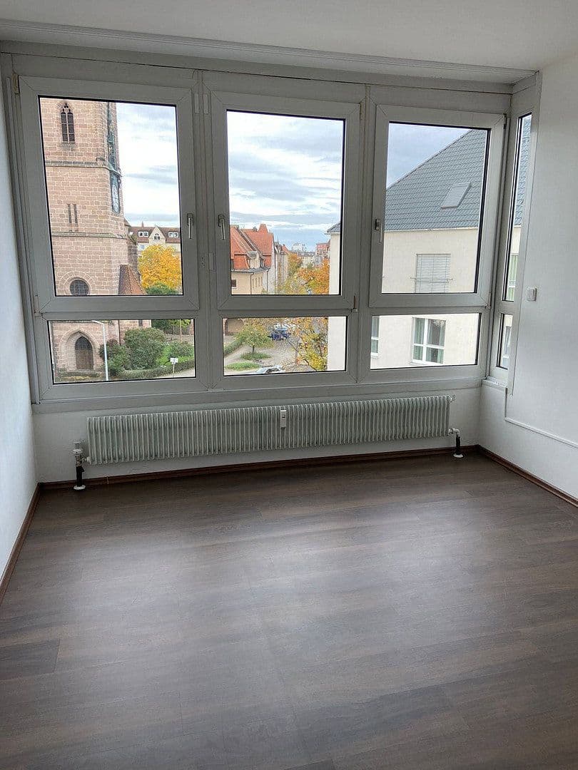 Prenájom bytu 3-izbový 75 m², Regensburgerstraße 63, Nürnberg, Bavorsko Prenájom bytu 3-izbový 75 m², Regensburgerstraße 63, Nürnberg, Bavorsko