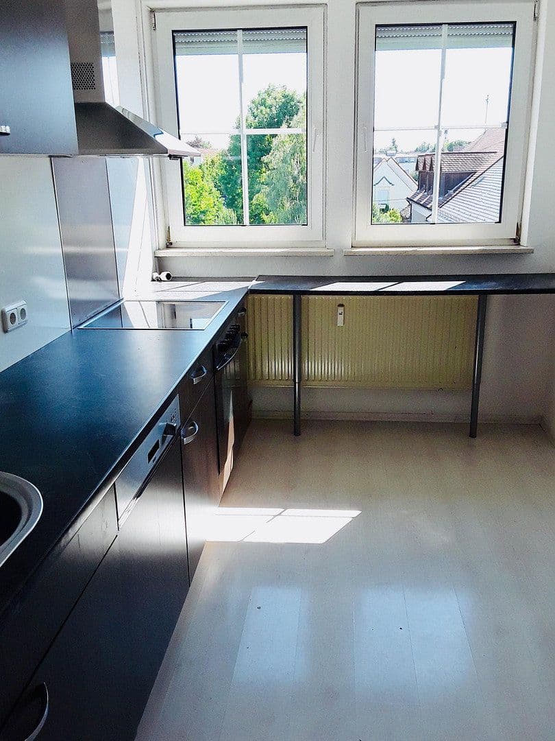 Prenájom bytu 3-izbový 90 m², Bobingen, Bavorsko Prenájom bytu 3-izbový 90 m², Bobingen, Bavorsko