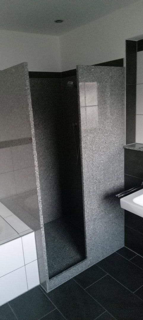 Prenájom bytu 2-izbový 70 m², Kirchdorf an der Iller, Bádensko-Wurttembersko Prenájom bytu 2-izbový 70 m², Kirchdorf an der Iller, Bádensko-Wurttembersko