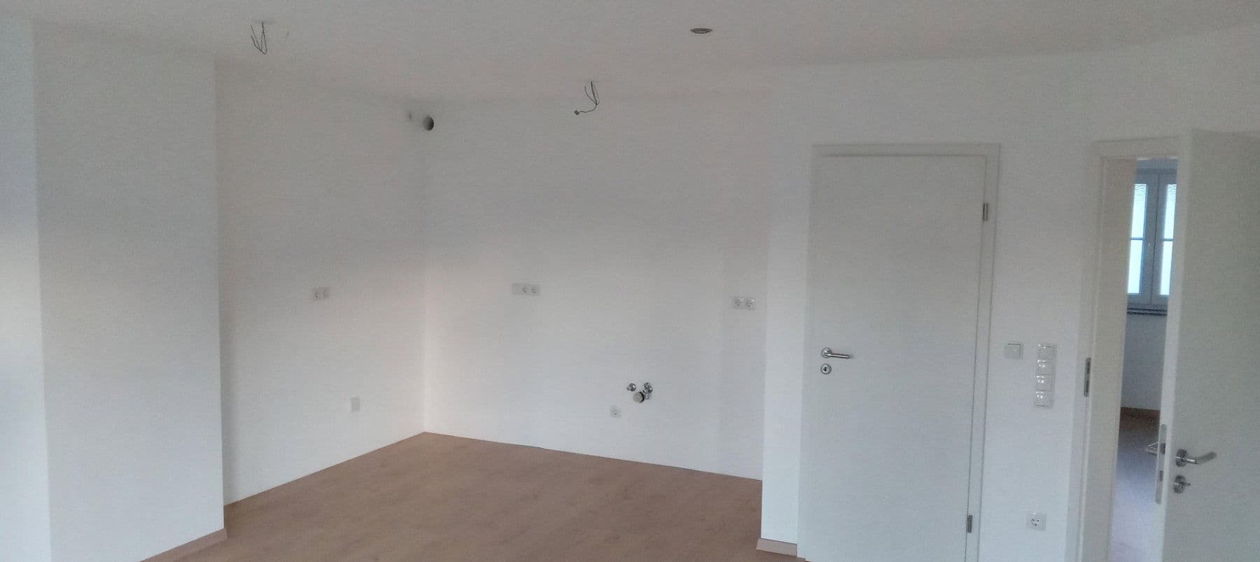 Prenájom bytu 2-izbový 70 m², Kirchdorf an der Iller, Bádensko-Wurttembersko Prenájom bytu 2-izbový 70 m², Kirchdorf an der Iller, Bádensko-Wurttembersko