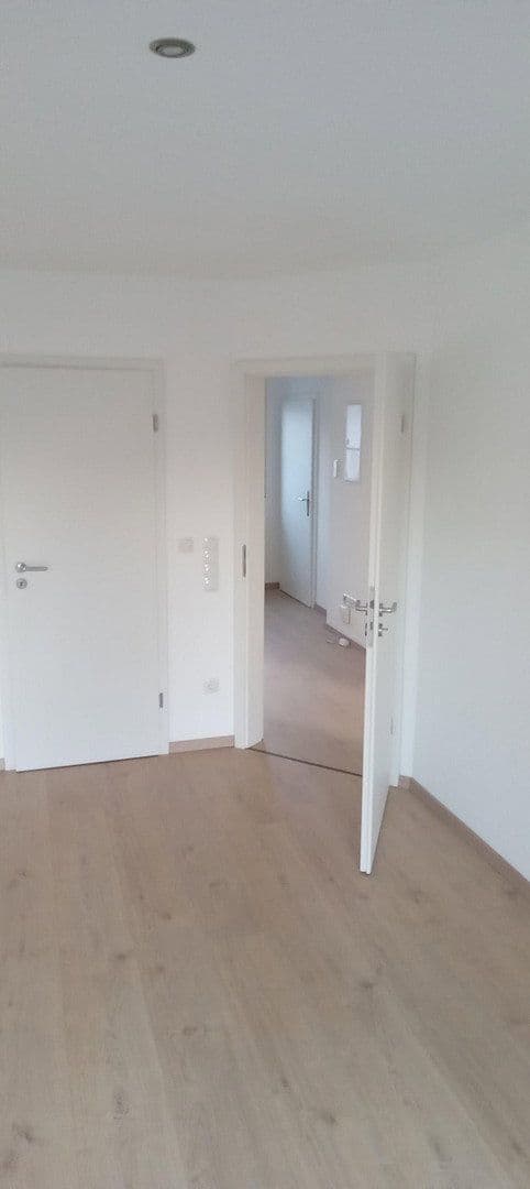 Prenájom bytu 2-izbový 70 m², Kirchdorf an der Iller, Bádensko-Wurttembersko Prenájom bytu 2-izbový 70 m², Kirchdorf an der Iller, Bádensko-Wurttembersko