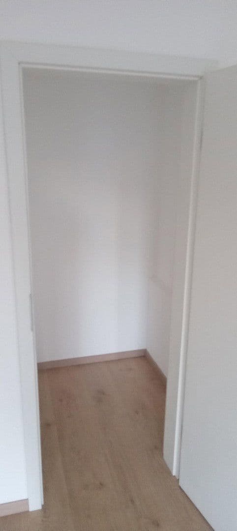 Prenájom bytu 2-izbový 70 m², Kirchdorf an der Iller, Bádensko-Wurttembersko Prenájom bytu 2-izbový 70 m², Kirchdorf an der Iller, Bádensko-Wurttembersko