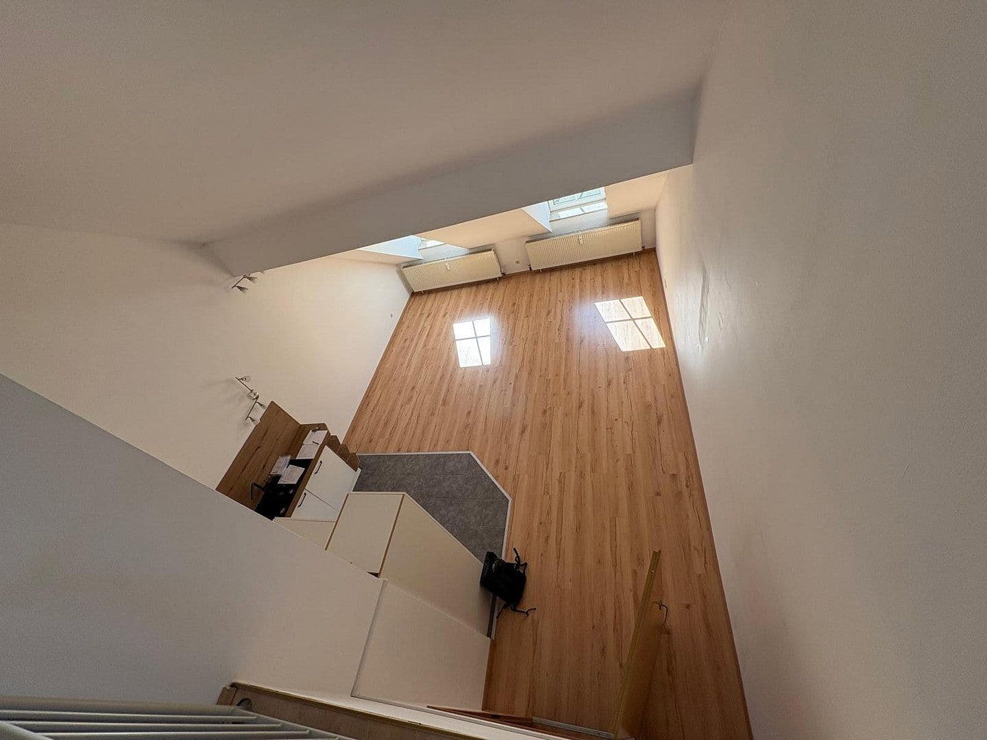 Prenájom bytu 3-izbový 81 m², Hindenburgstraße, 52, Ingolstadt, Bavorsko Prenájom bytu 3-izbový 81 m², Hindenburgstraße, 52, Ingolstadt, Bavorsko