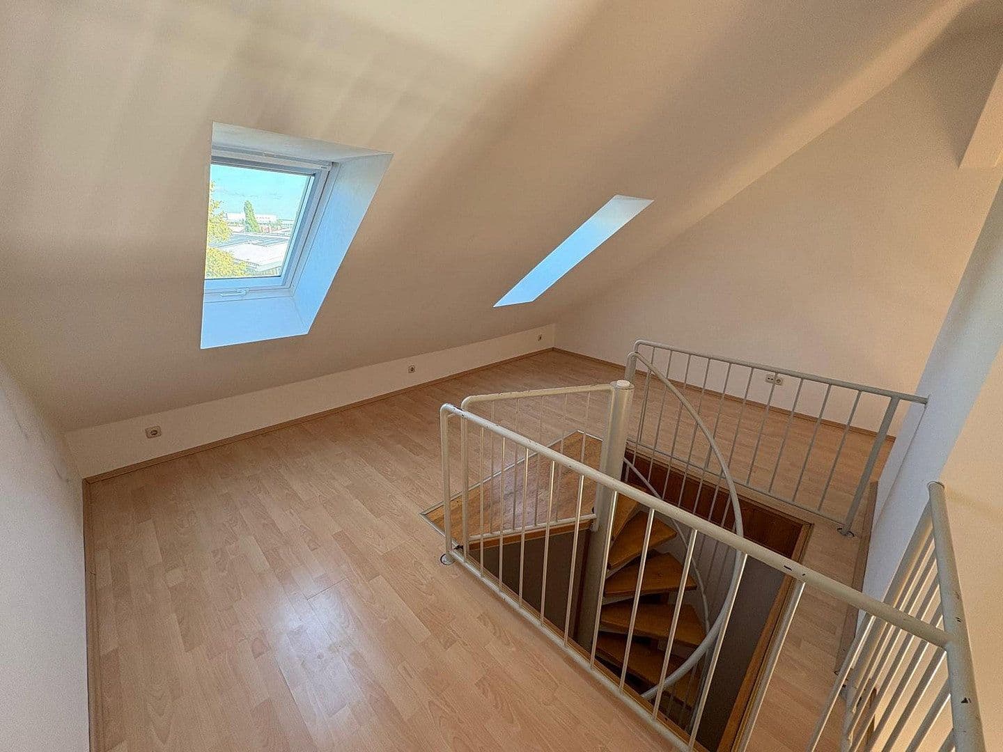Prenájom bytu 3-izbový 81 m², Hindenburgstraße, 52, Ingolstadt, Bavorsko Prenájom bytu 3-izbový 81 m², Hindenburgstraße, 52, Ingolstadt, Bavorsko