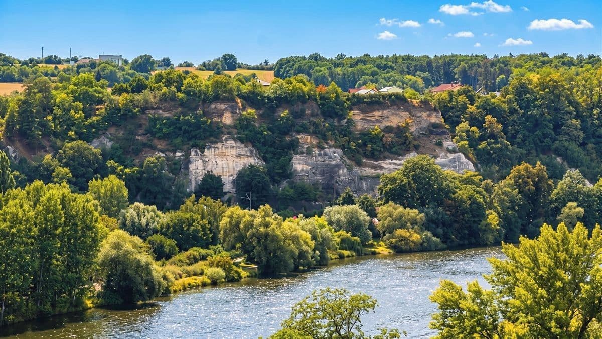 Predaj bytu 1-izbový 36 m², Předmostí, Kralupy nad Vltavou, Středočeský kraj Predaj bytu 1-izbový 36 m², Předmostí, Kralupy nad Vltavou, Středočeský kraj
