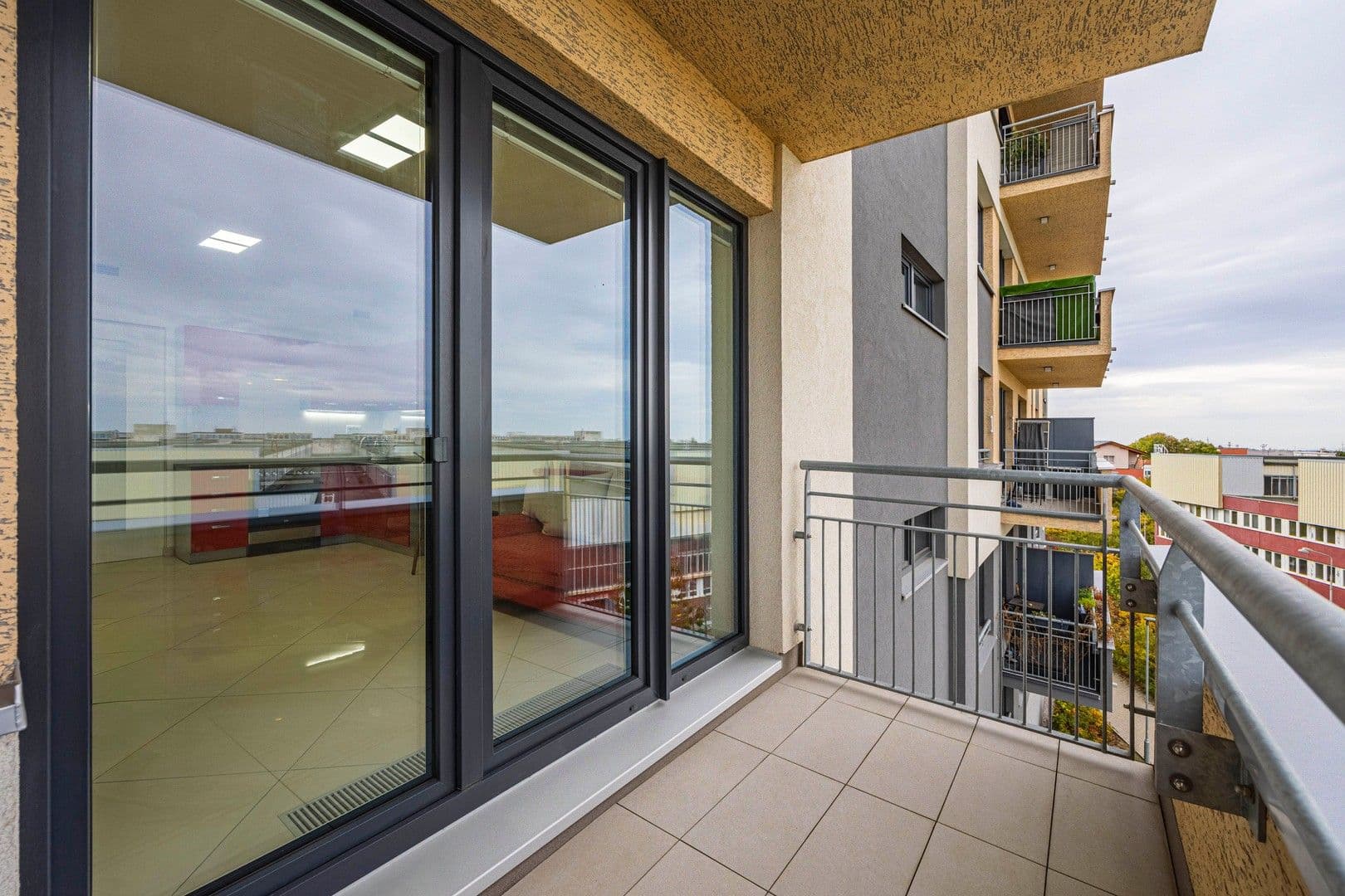 Prenájom bytu 1-izbový 29 m², U Radosti, Praha, Praha Prenájom bytu 1-izbový 29 m², U Radosti, Praha, Praha