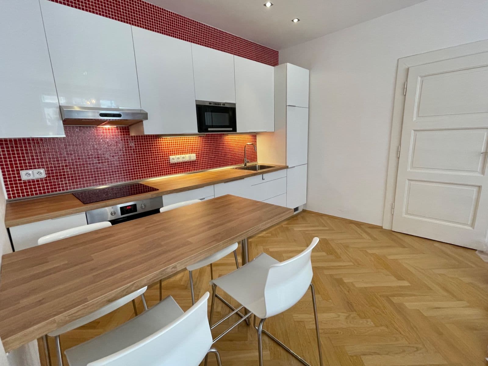 Prenájom bytu 2-izbový 51 m², Buzulucká, Praha, Praha Prenájom bytu 2-izbový 51 m², Buzulucká, Praha, Praha