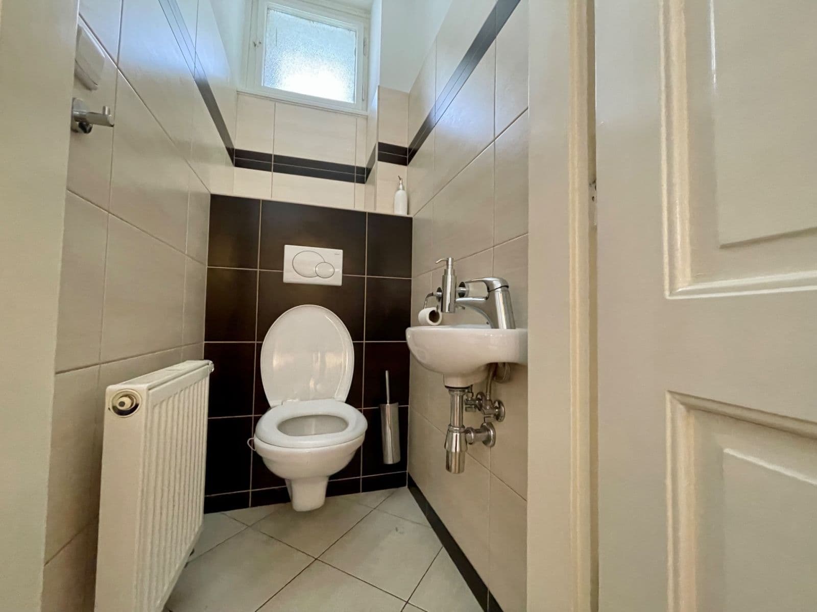 Prenájom bytu 2-izbový 51 m², Buzulucká, Praha, Praha Prenájom bytu 2-izbový 51 m², Buzulucká, Praha, Praha