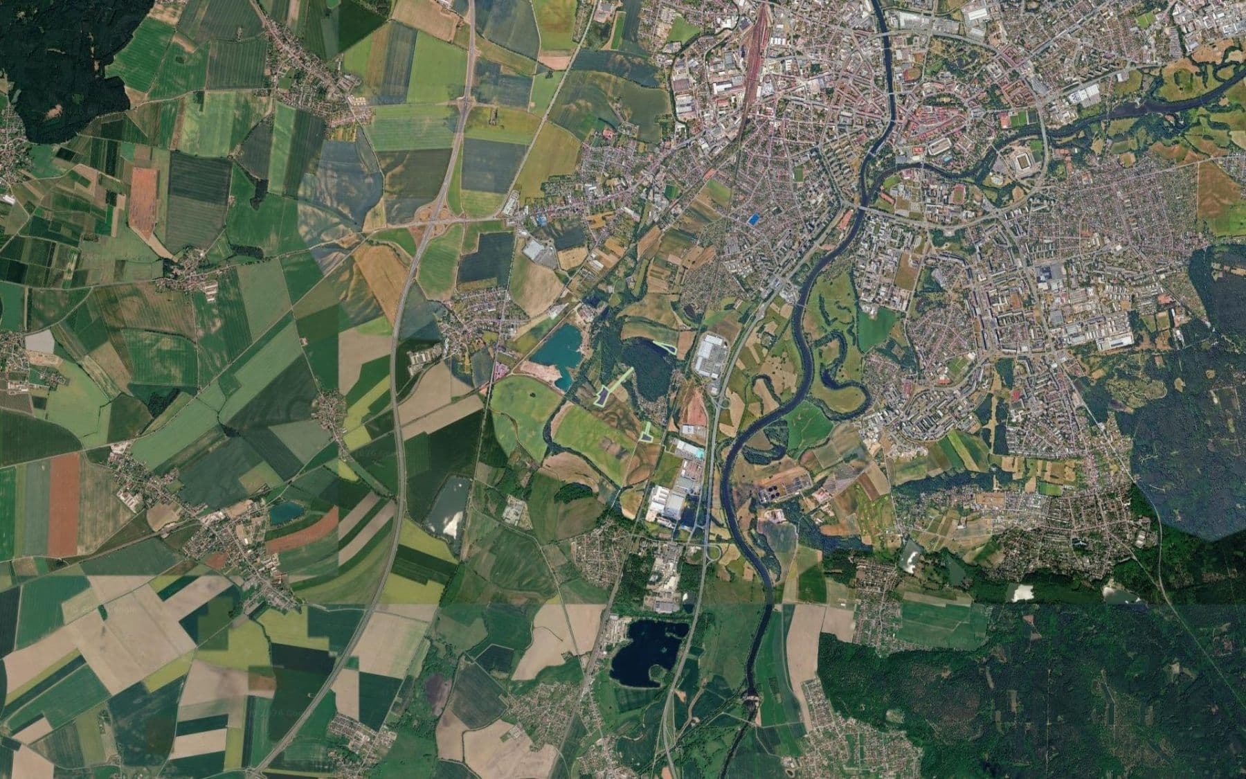 Predaj pozemku 2.746 m², Hradec Králové, Královéhradecký kraj Predaj pozemku 2.746 m², Hradec Králové, Královéhradecký kraj