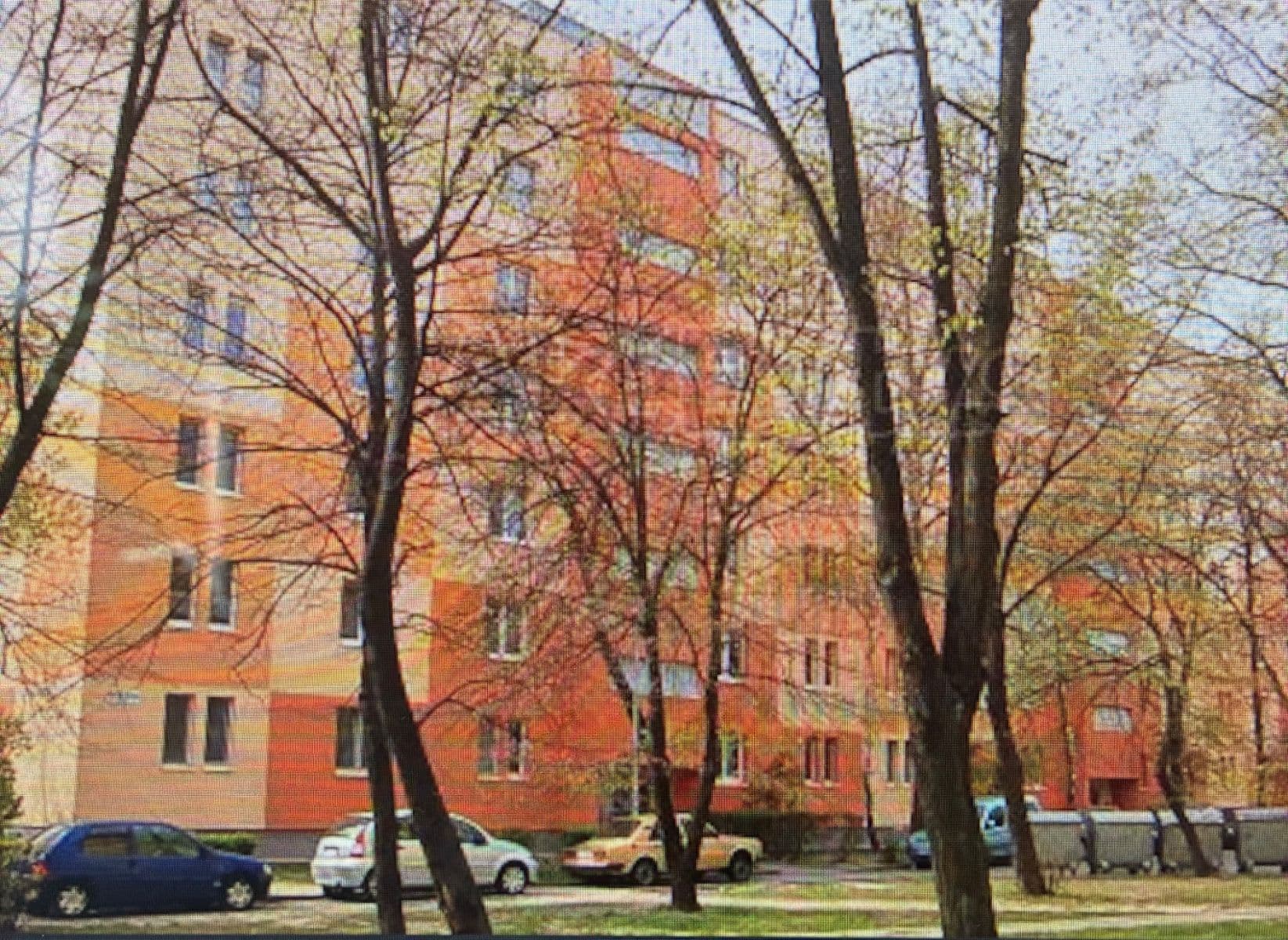 Predaj bytu 4-izbový 79 m², Rovníková, Ružinov, Bratislavský kraj Predaj bytu 4-izbový 79 m², Rovníková, Ružinov, Bratislavský kraj
