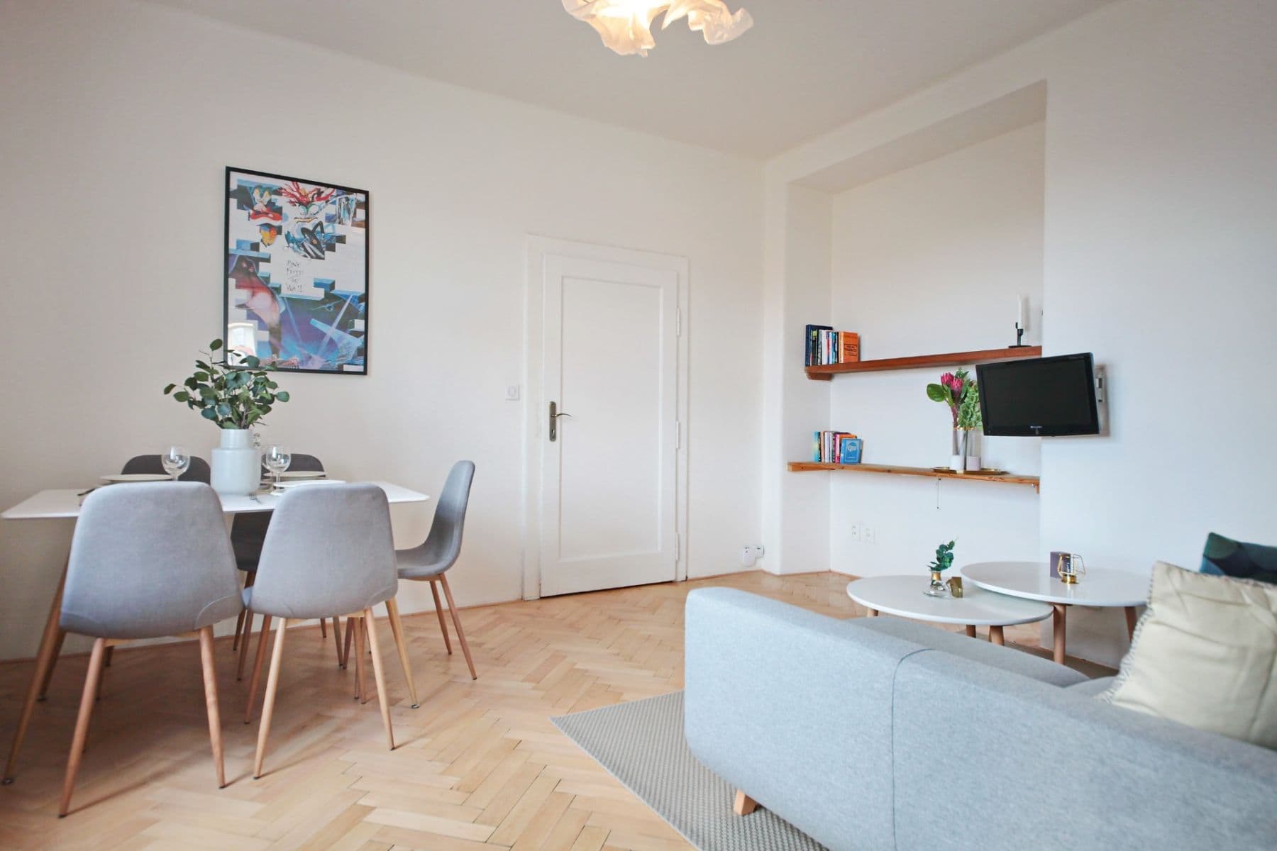 Prenájom bytu 2-izbový 49 m², Dělnická, Praha, Praha Prenájom bytu 2-izbový 49 m², Dělnická, Praha, Praha
