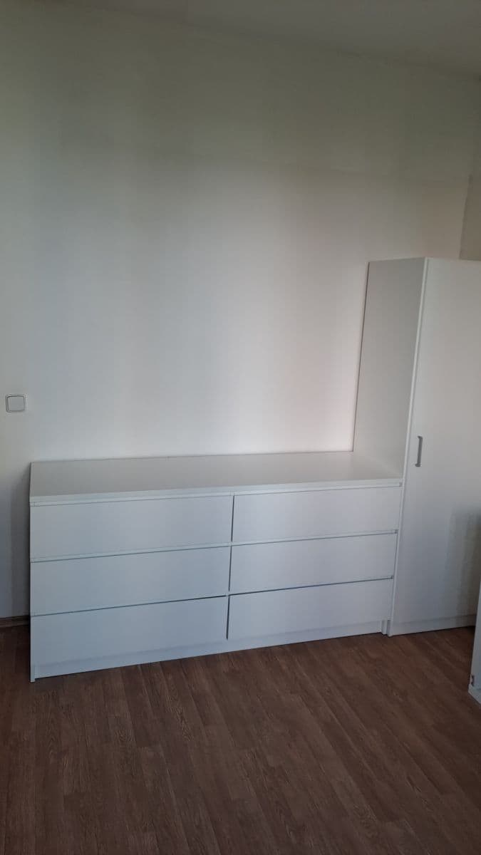 Prenájom bytu 3-izbový 82 m², Jírova, Brno, Jihomoravský kraj Prenájom bytu 3-izbový 82 m², Jírova, Brno, Jihomoravský kraj