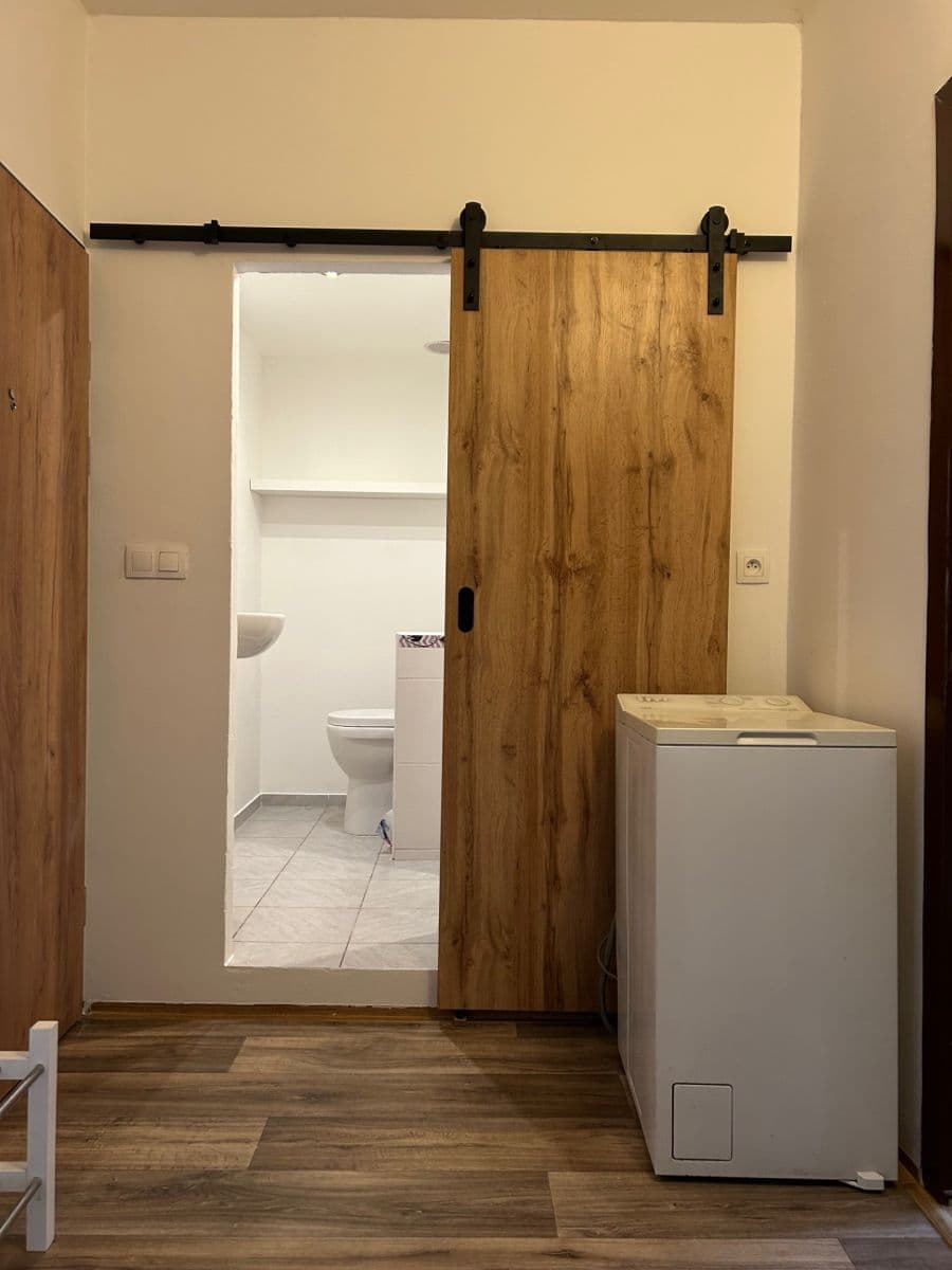 Prenájom bytu 2-izbový 43 m², Fibichova, Teplice, Ústecký kraj Prenájom bytu 2-izbový 43 m², Fibichova, Teplice, Ústecký kraj