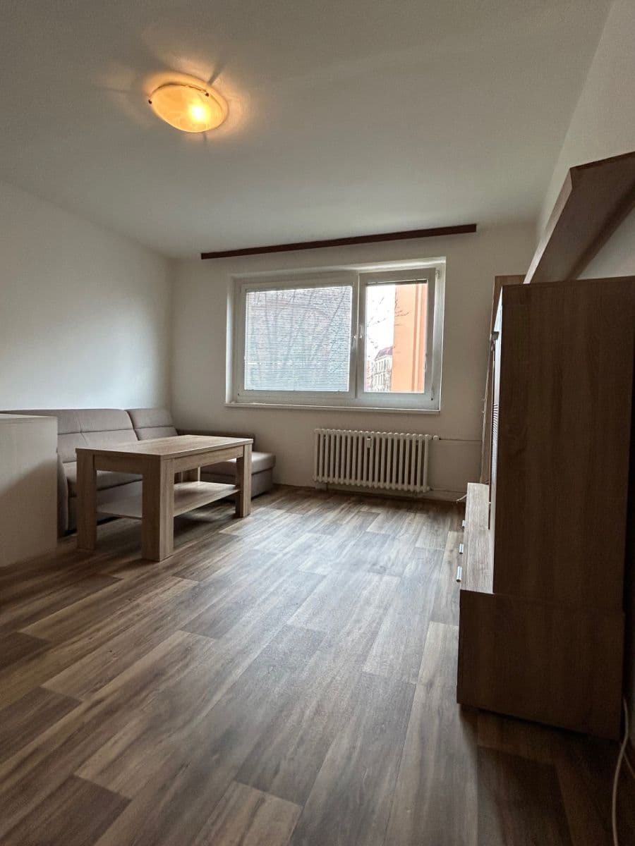 Prenájom bytu 2-izbový 43 m², Fibichova, Teplice, Ústecký kraj Prenájom bytu 2-izbový 43 m², Fibichova, Teplice, Ústecký kraj