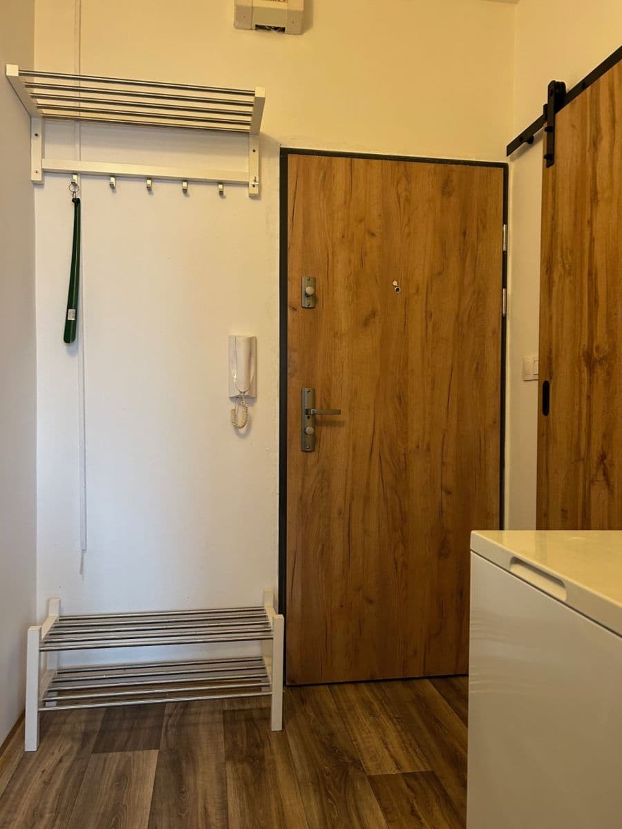 Prenájom bytu 2-izbový 43 m², Fibichova, Teplice, Ústecký kraj Prenájom bytu 2-izbový 43 m², Fibichova, Teplice, Ústecký kraj