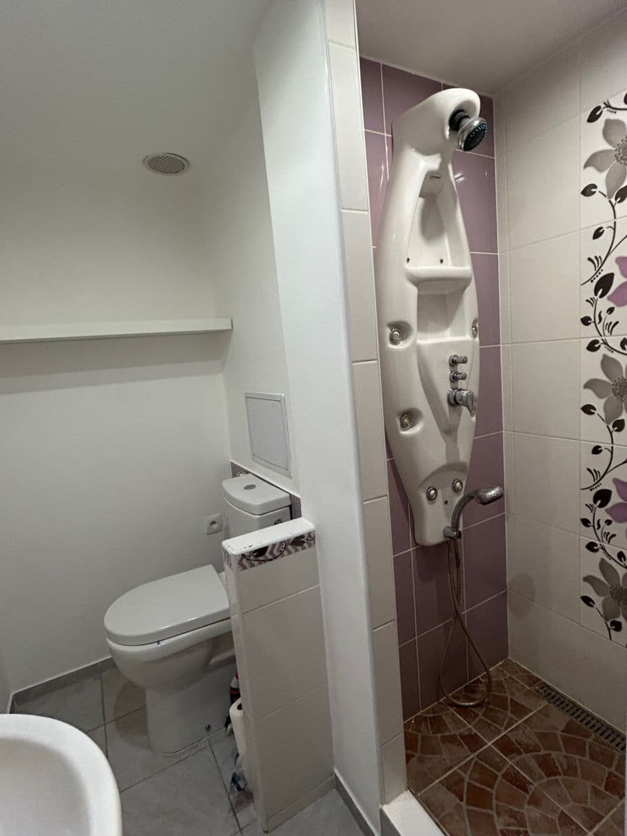 Prenájom bytu 2-izbový 43 m², Fibichova, Teplice, Ústecký kraj Prenájom bytu 2-izbový 43 m², Fibichova, Teplice, Ústecký kraj