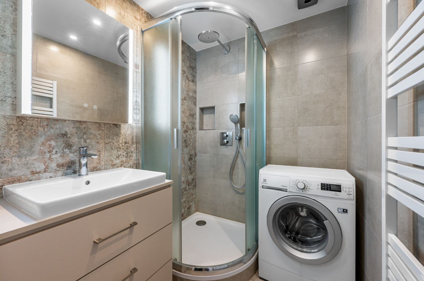 Predaj bytu 3-izbový 68 m², Sedlčanská, Praha, Praha Predaj bytu 3-izbový 68 m², Sedlčanská, Praha, Praha