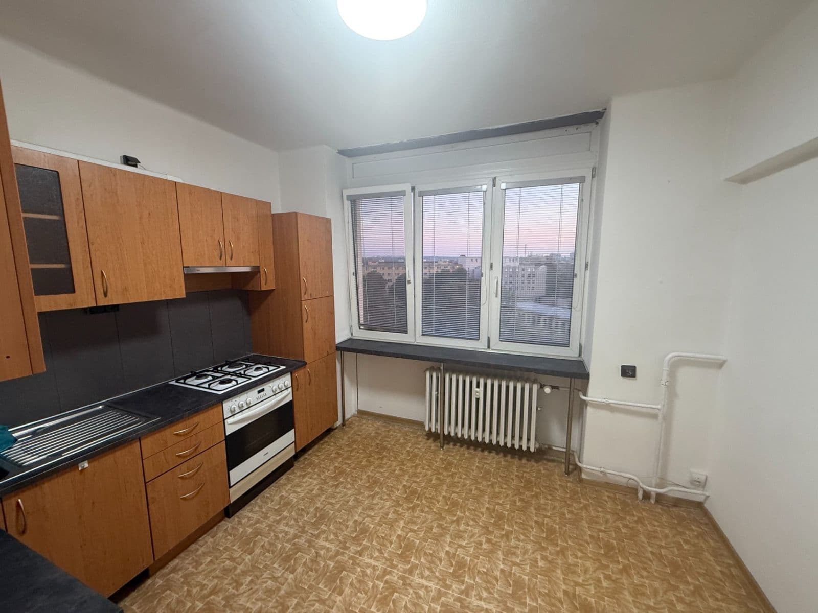 Predaj bytu 1-izbový 41 m², Ruská, Praha, Praha Predaj bytu 1-izbový 41 m², Ruská, Praha, Praha