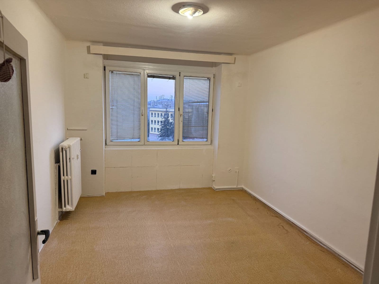 Predaj bytu 1-izbový 41 m², Ruská, Praha, Praha Predaj bytu 1-izbový 41 m², Ruská, Praha, Praha