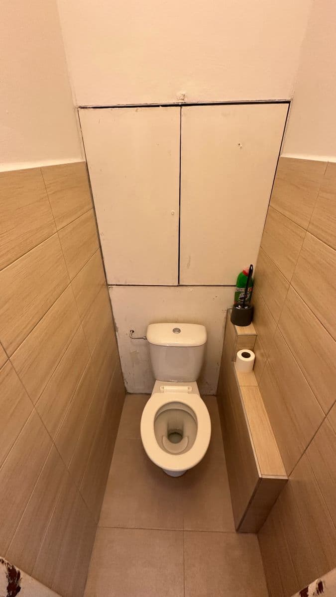 Prenájom bytu 2-izbový 70 m², nábřeží T. G. Masaryka, Rakovník, Středočeský kraj Prenájom bytu 2-izbový 70 m², nábřeží T. G. Masaryka, Rakovník, Středočeský kraj