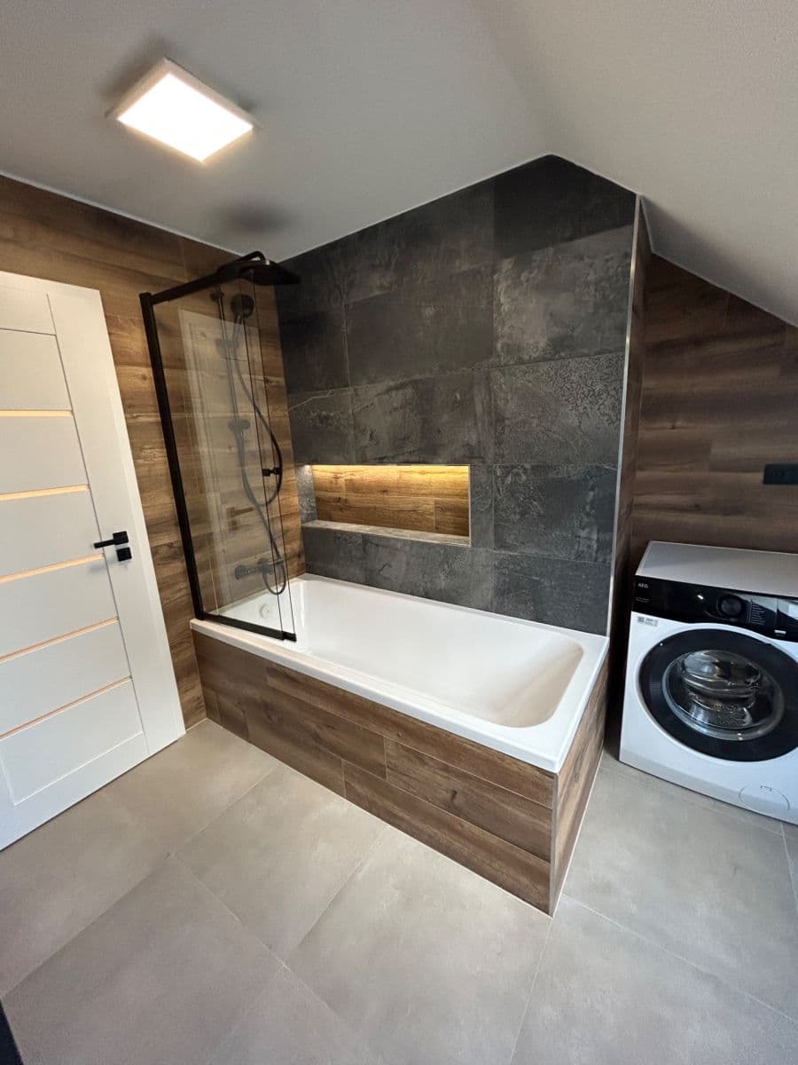 Prenájom bytu 3-izbový 77 m², Baarova, Praha, Praha Prenájom bytu 3-izbový 77 m², Baarova, Praha, Praha