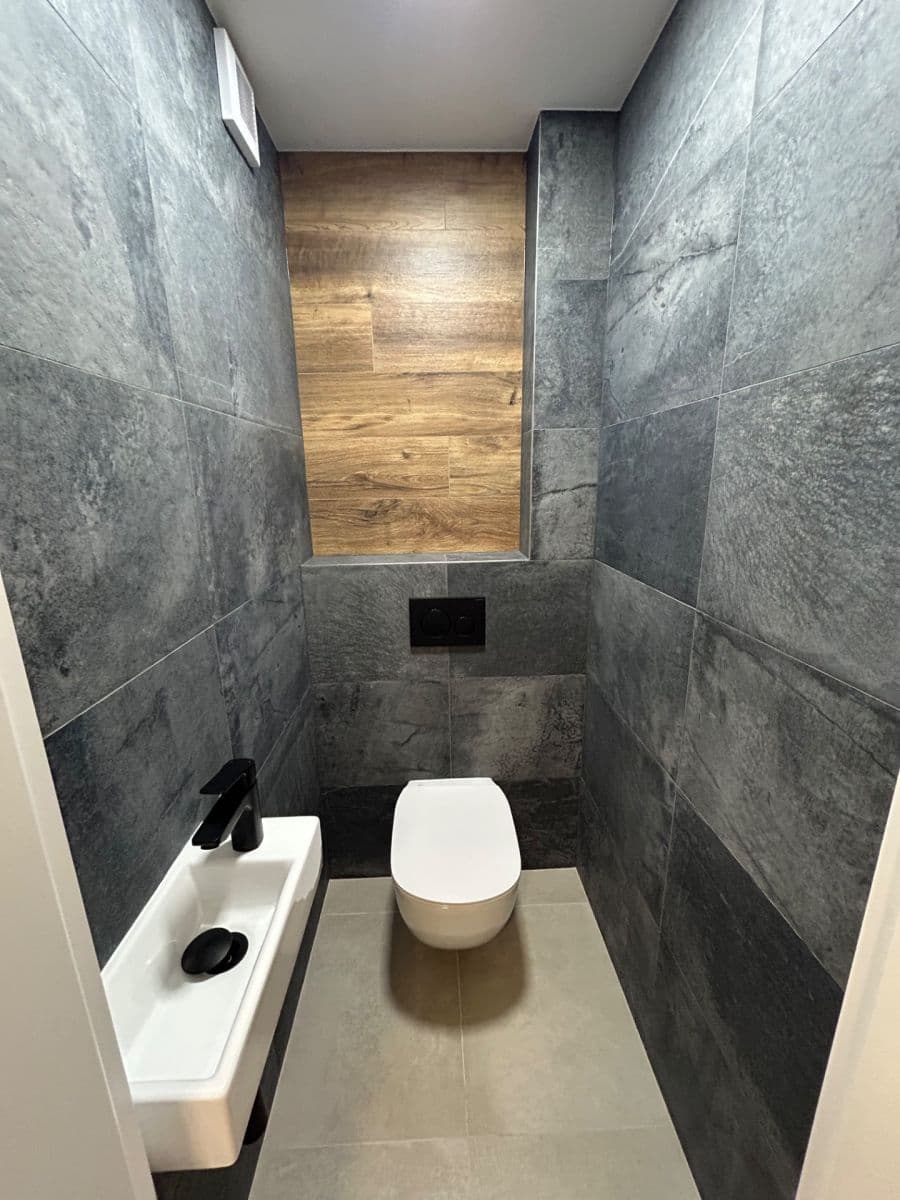 Prenájom bytu 3-izbový 77 m², Baarova, Praha, Praha Prenájom bytu 3-izbový 77 m², Baarova, Praha, Praha