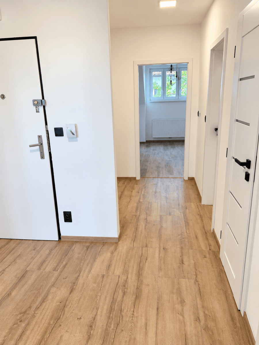 Prenájom bytu 3-izbový 77 m², Baarova, Praha, Praha Prenájom bytu 3-izbový 77 m², Baarova, Praha, Praha