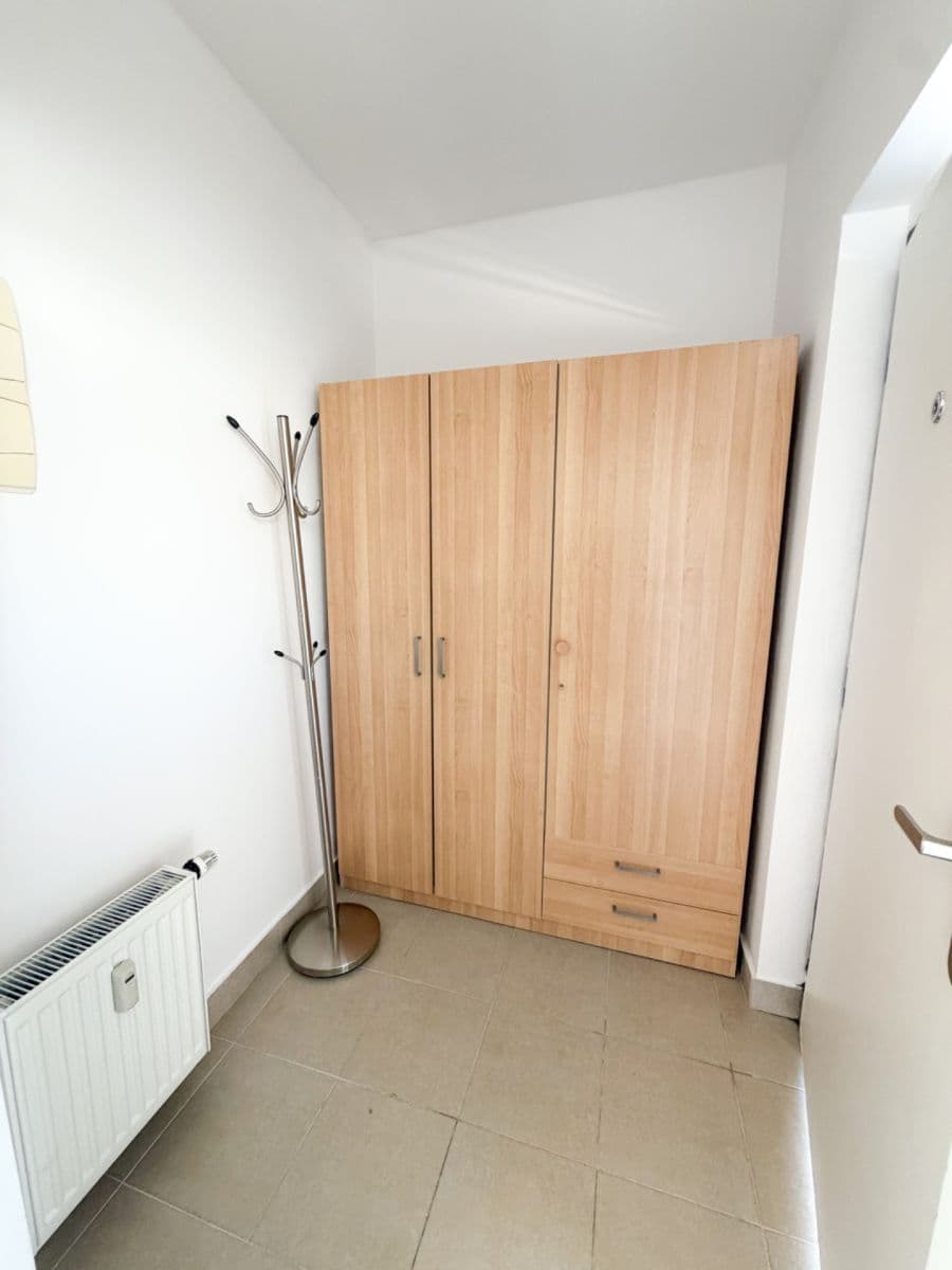 Prenájom bytu 1-izbový 42 m², Novobohdalecká, Praha, Praha Prenájom bytu 1-izbový 42 m², Novobohdalecká, Praha, Praha