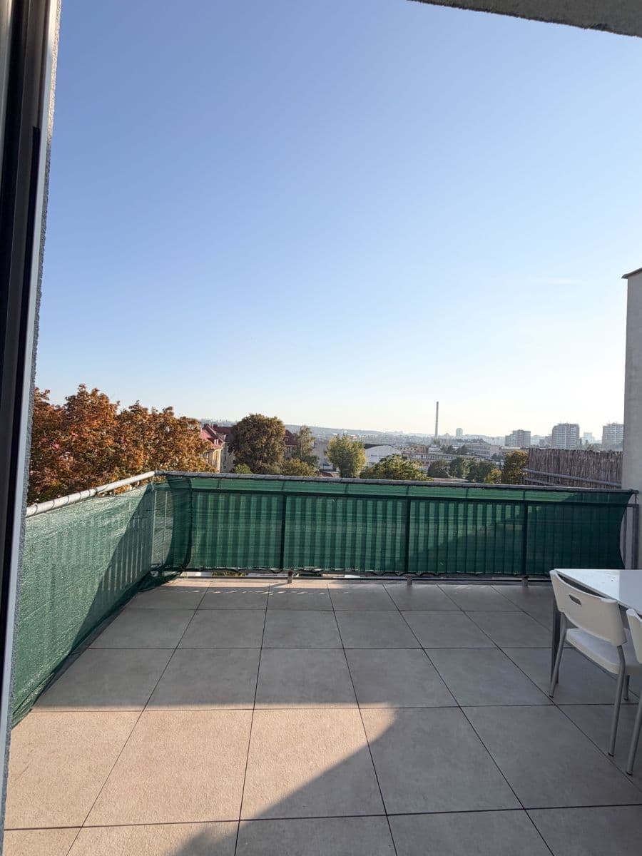 Prenájom bytu 1-izbový 42 m², Novobohdalecká, Praha, Praha Prenájom bytu 1-izbový 42 m², Novobohdalecká, Praha, Praha