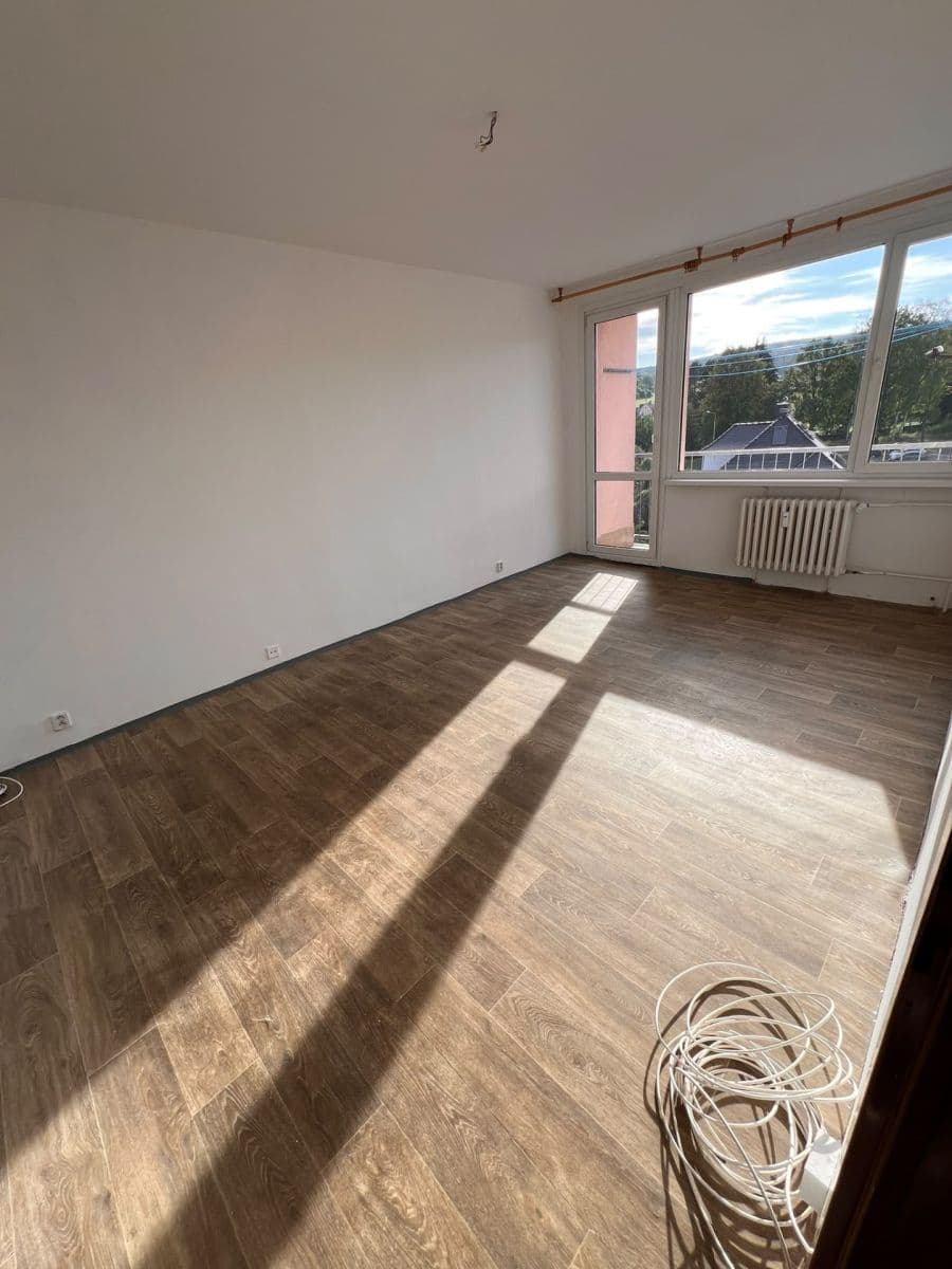 Prenájom bytu 4-izbový 81 m², Pražská, Varnsdorf, Ústecký kraj Prenájom bytu 4-izbový 81 m², Pražská, Varnsdorf, Ústecký kraj