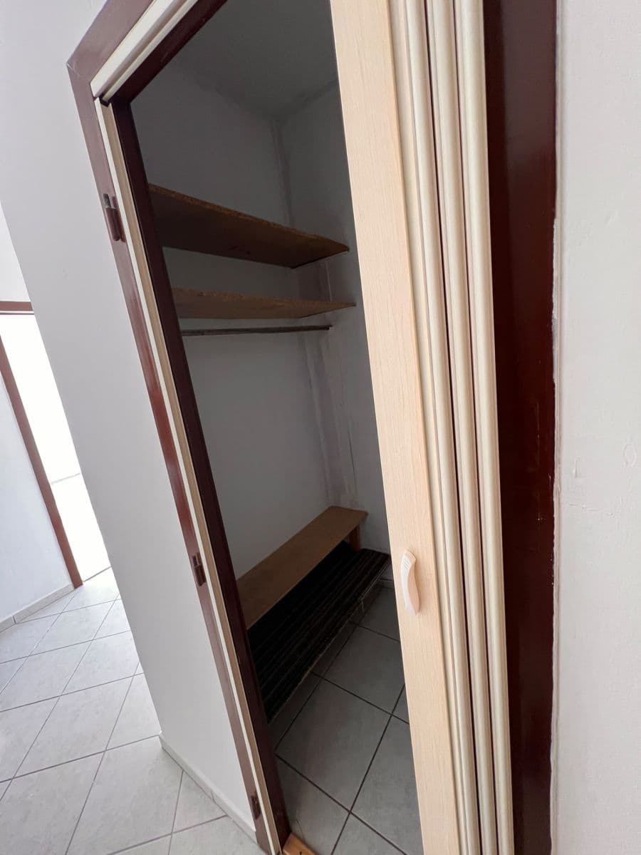 Prenájom bytu 4-izbový 81 m², Pražská, Varnsdorf, Ústecký kraj Prenájom bytu 4-izbový 81 m², Pražská, Varnsdorf, Ústecký kraj