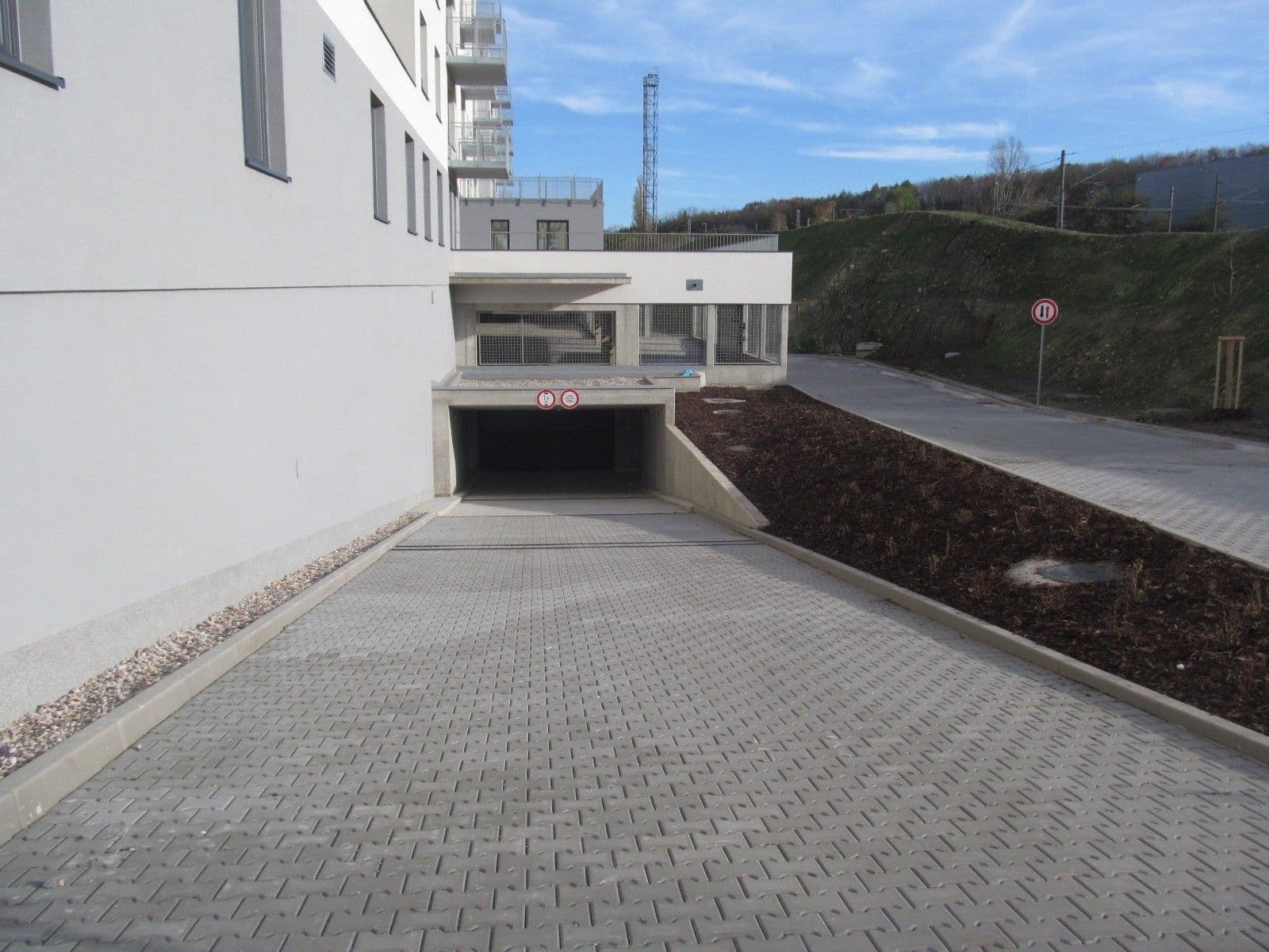 Predaj garáže 13 m², Čerpadlová, Praha, Praha Predaj garáže 13 m², Čerpadlová, Praha, Praha