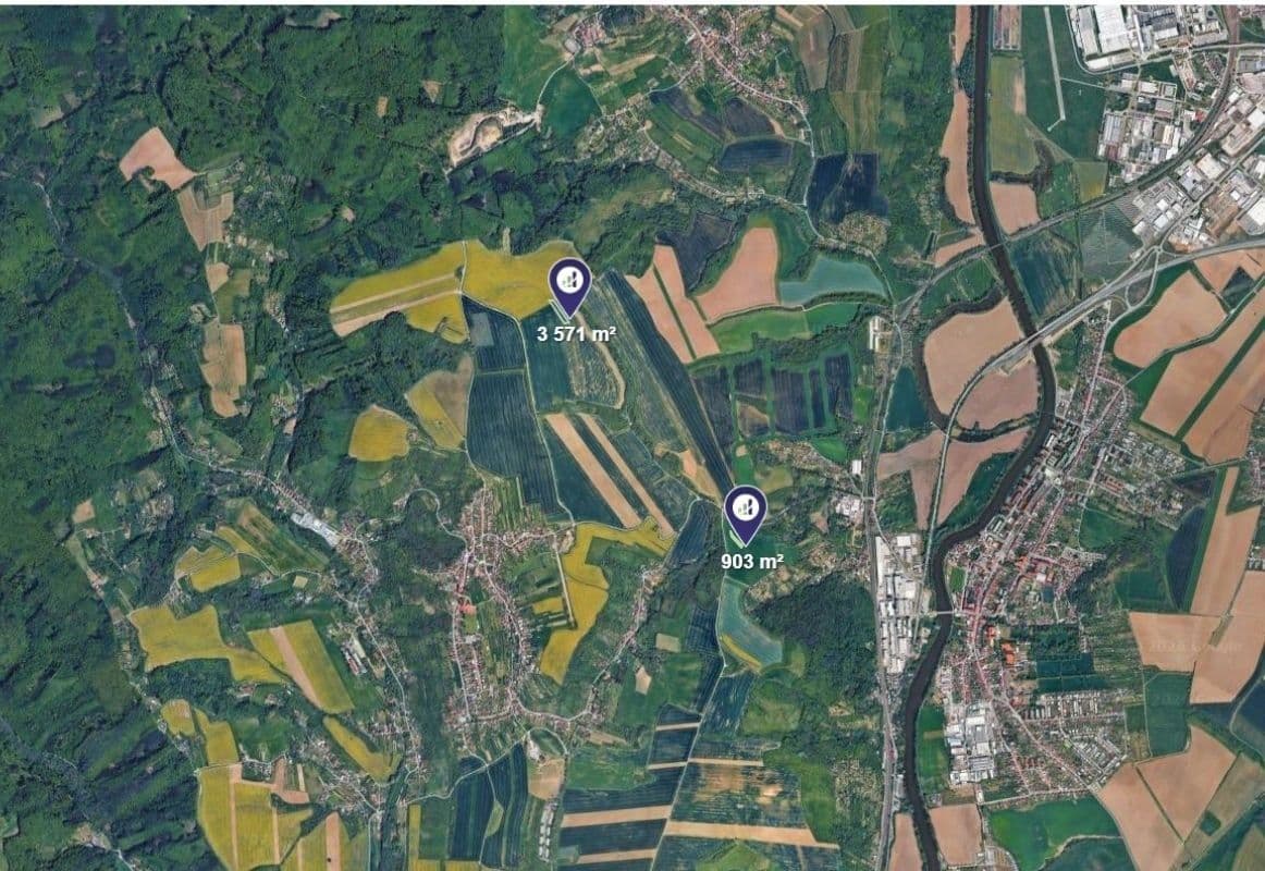 Predaj pozemku 4.474 m², Halenkovice, Zlínský kraj Predaj pozemku 4.474 m², Halenkovice, Zlínský kraj