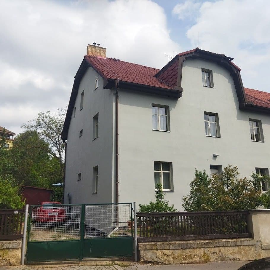 Prenájom bytu 2-izbový 48 m², U Kněžské louky, Praha, Praha Prenájom bytu 2-izbový 48 m², U Kněžské louky, Praha, Praha