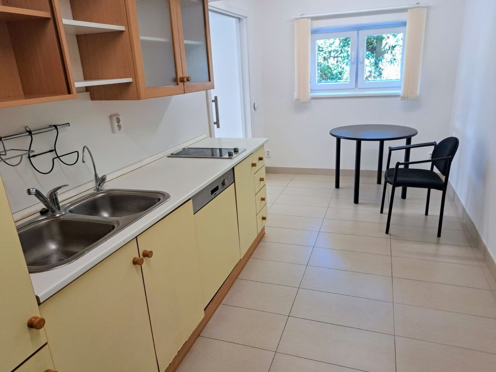 Prenájom bytu 2-izbový 88 m², Na Třebešíně, Praha, Praha Prenájom bytu 2-izbový 88 m², Na Třebešíně, Praha, Praha