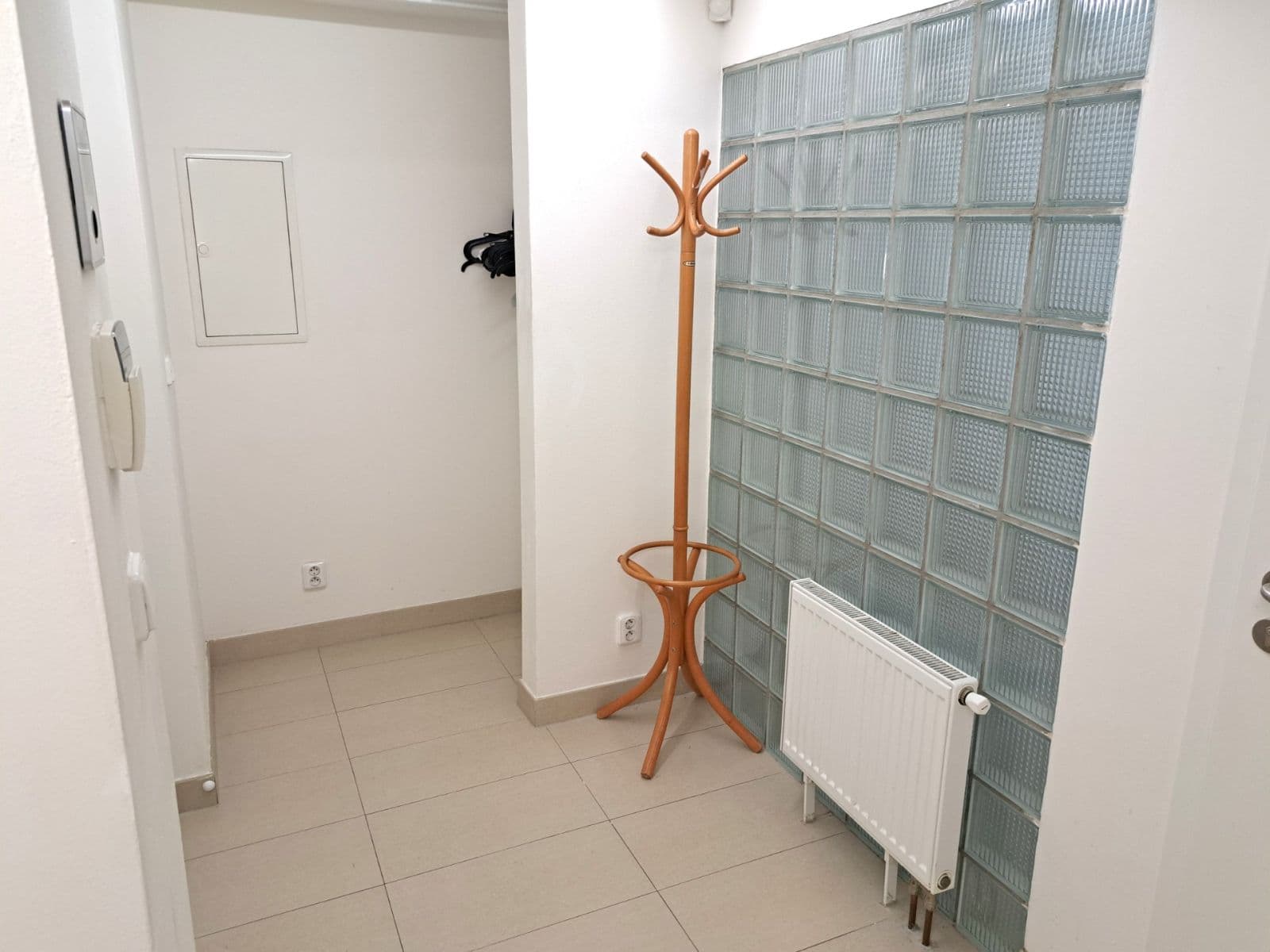Prenájom bytu 2-izbový 88 m², Na Třebešíně, Praha, Praha Prenájom bytu 2-izbový 88 m², Na Třebešíně, Praha, Praha