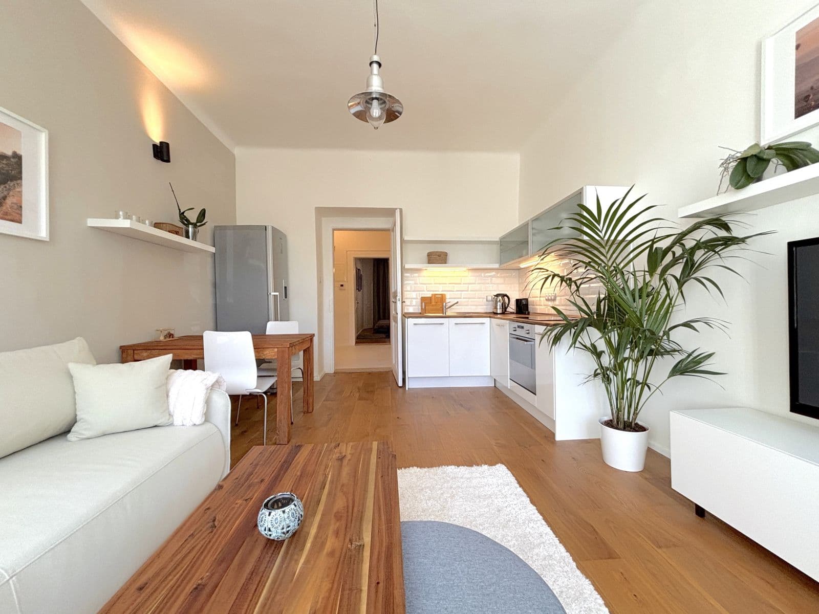Prenájom bytu 53 m², náměstí Generála Kutlvašra, Praha, Praha Prenájom bytu 53 m², náměstí Generála Kutlvašra, Praha, Praha