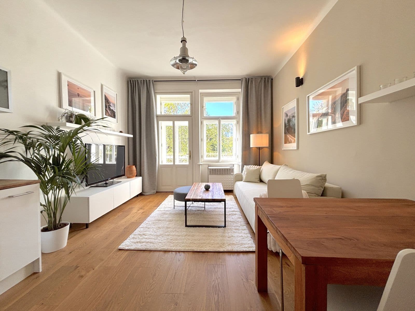 Prenájom bytu 53 m², náměstí Generála Kutlvašra, Praha, Praha Prenájom bytu 53 m², náměstí Generála Kutlvašra, Praha, Praha