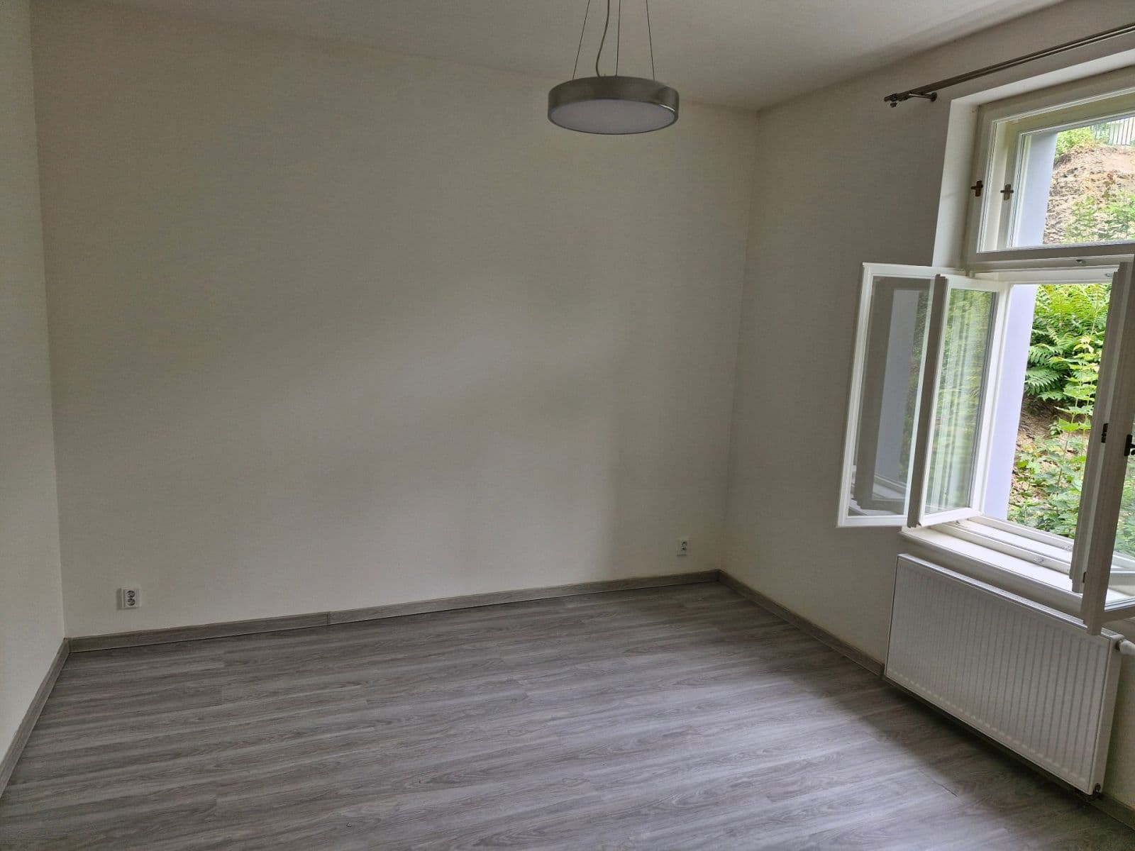 Prenájom bytu 1-izbový 31 m², Košická, Praha, Praha Prenájom bytu 1-izbový 31 m², Košická, Praha, Praha
