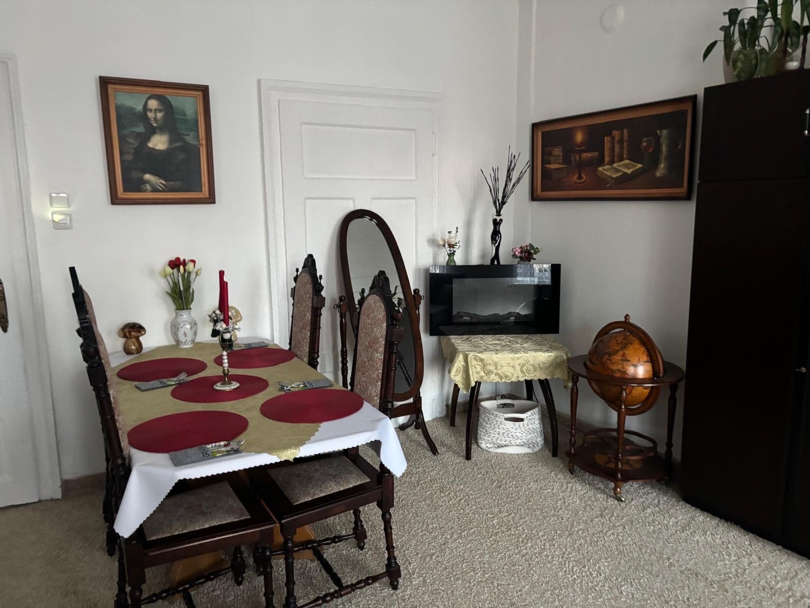 Prenájom bytu 3-izbový 76 m², T. G. Masaryka, Karlovy Vary, Karlovarský kraj Prenájom bytu 3-izbový 76 m², T. G. Masaryka, Karlovy Vary, Karlovarský kraj