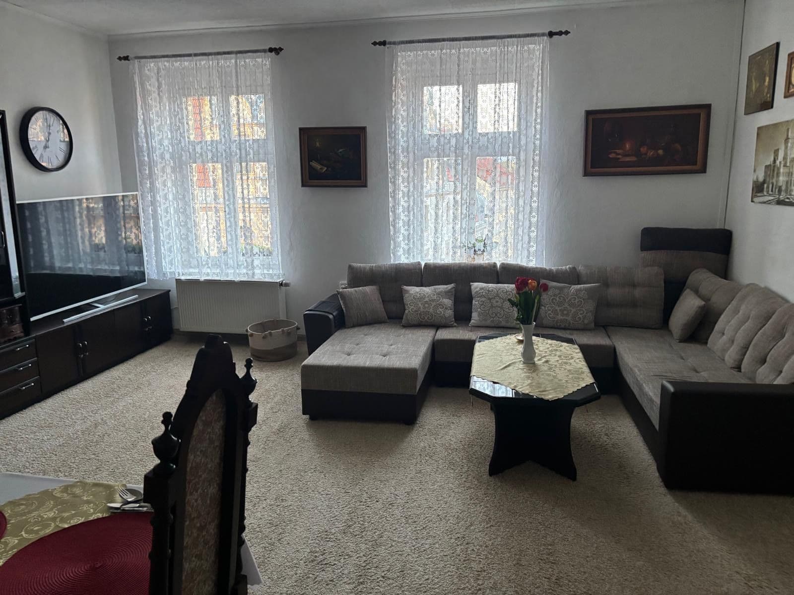 Prenájom bytu 3-izbový 76 m², T. G. Masaryka, Karlovy Vary, Karlovarský kraj Prenájom bytu 3-izbový 76 m², T. G. Masaryka, Karlovy Vary, Karlovarský kraj