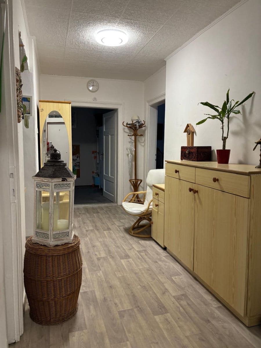 Prenájom bytu 3-izbový 76 m², T. G. Masaryka, Karlovy Vary, Karlovarský kraj Prenájom bytu 3-izbový 76 m², T. G. Masaryka, Karlovy Vary, Karlovarský kraj