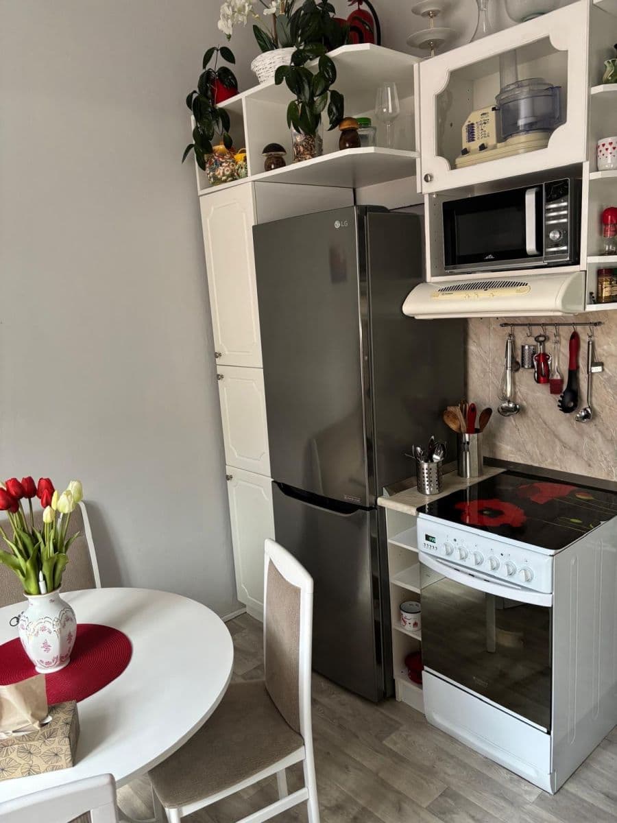 Prenájom bytu 3-izbový 76 m², T. G. Masaryka, Karlovy Vary, Karlovarský kraj Prenájom bytu 3-izbový 76 m², T. G. Masaryka, Karlovy Vary, Karlovarský kraj
