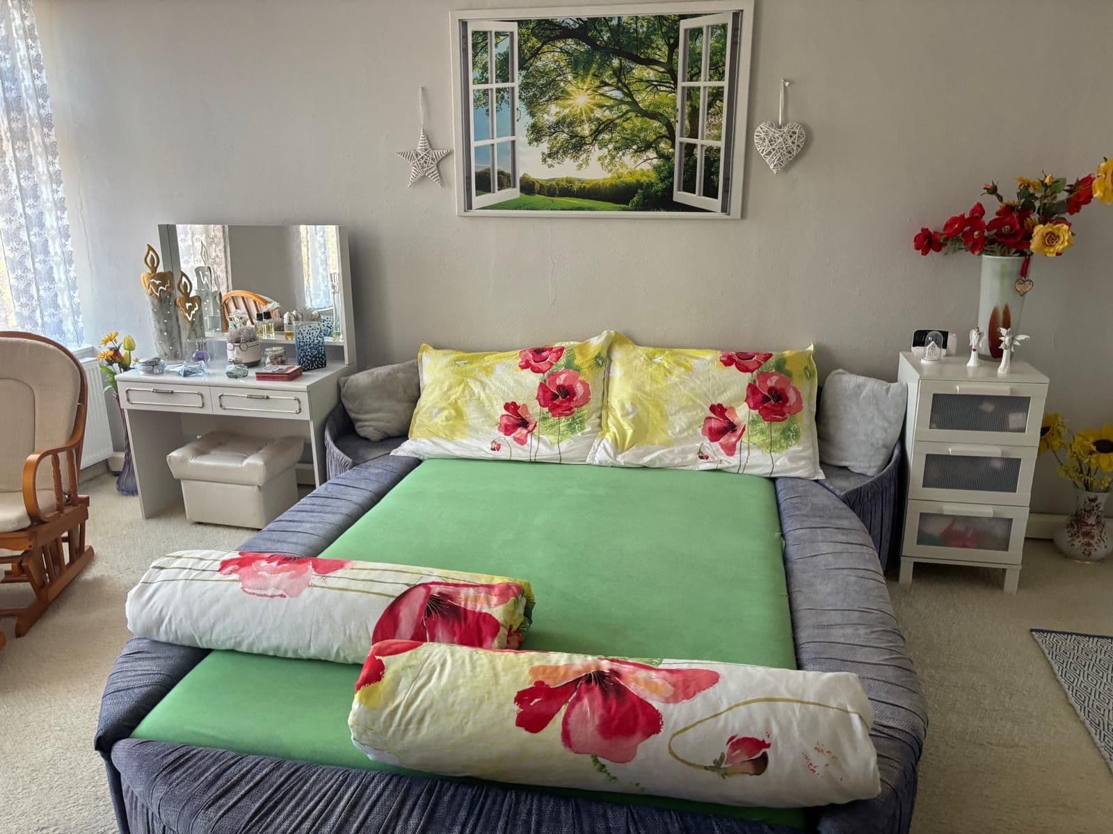 Prenájom bytu 3-izbový 76 m², T. G. Masaryka, Karlovy Vary, Karlovarský kraj Prenájom bytu 3-izbový 76 m², T. G. Masaryka, Karlovy Vary, Karlovarský kraj