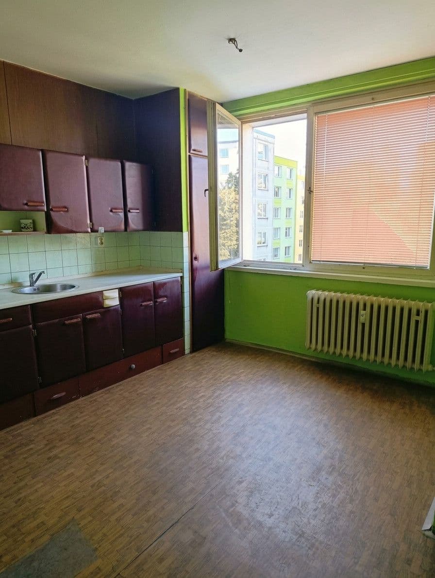 Predaj bytu 3-izbový 77 m², U Tenisu, Přerov, Olomoucký kraj Predaj bytu 3-izbový 77 m², U Tenisu, Přerov, Olomoucký kraj