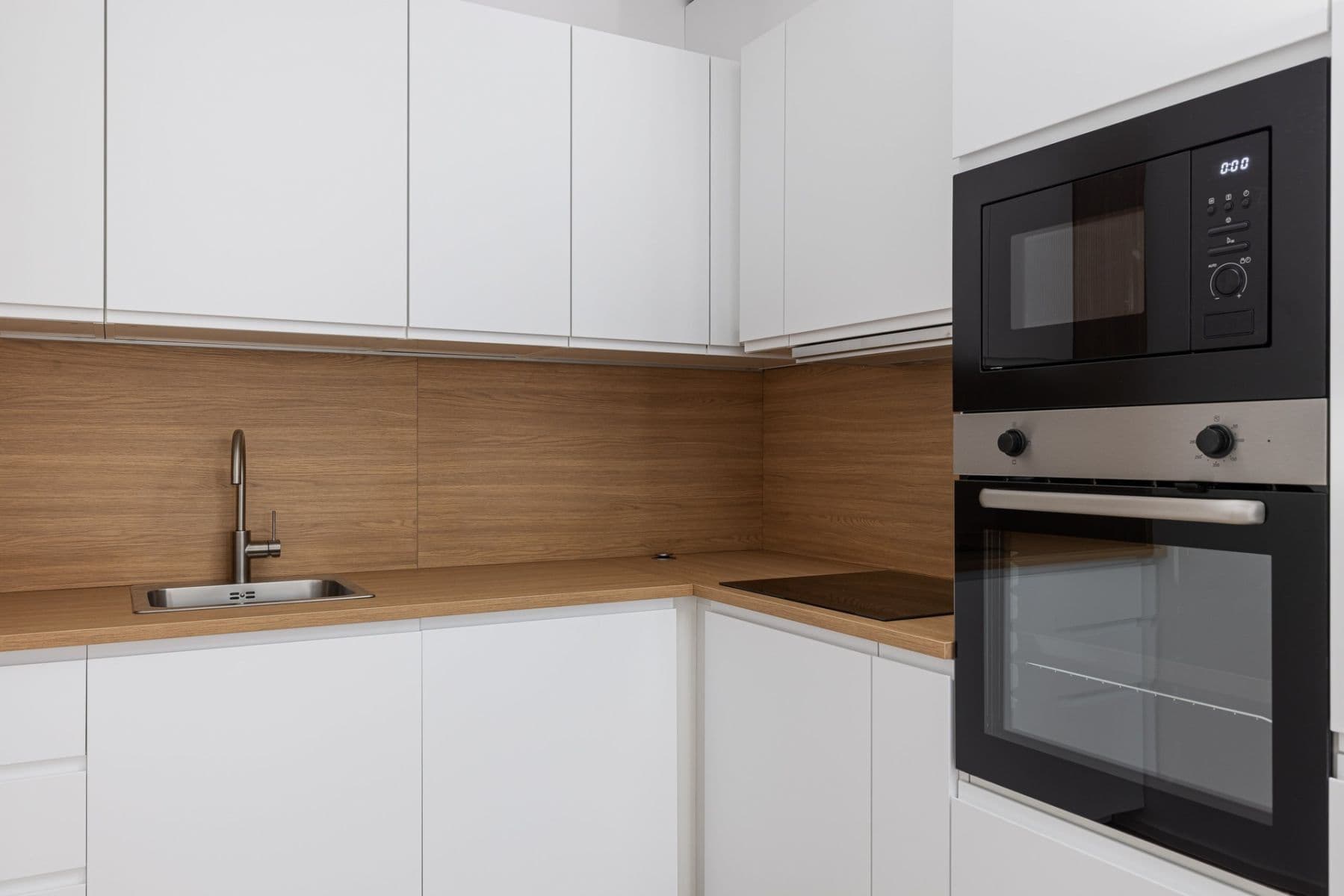 Prenájom bytu 2-izbový 49 m², Křižíkova, Praha, Praha Prenájom bytu 2-izbový 49 m², Křižíkova, Praha, Praha