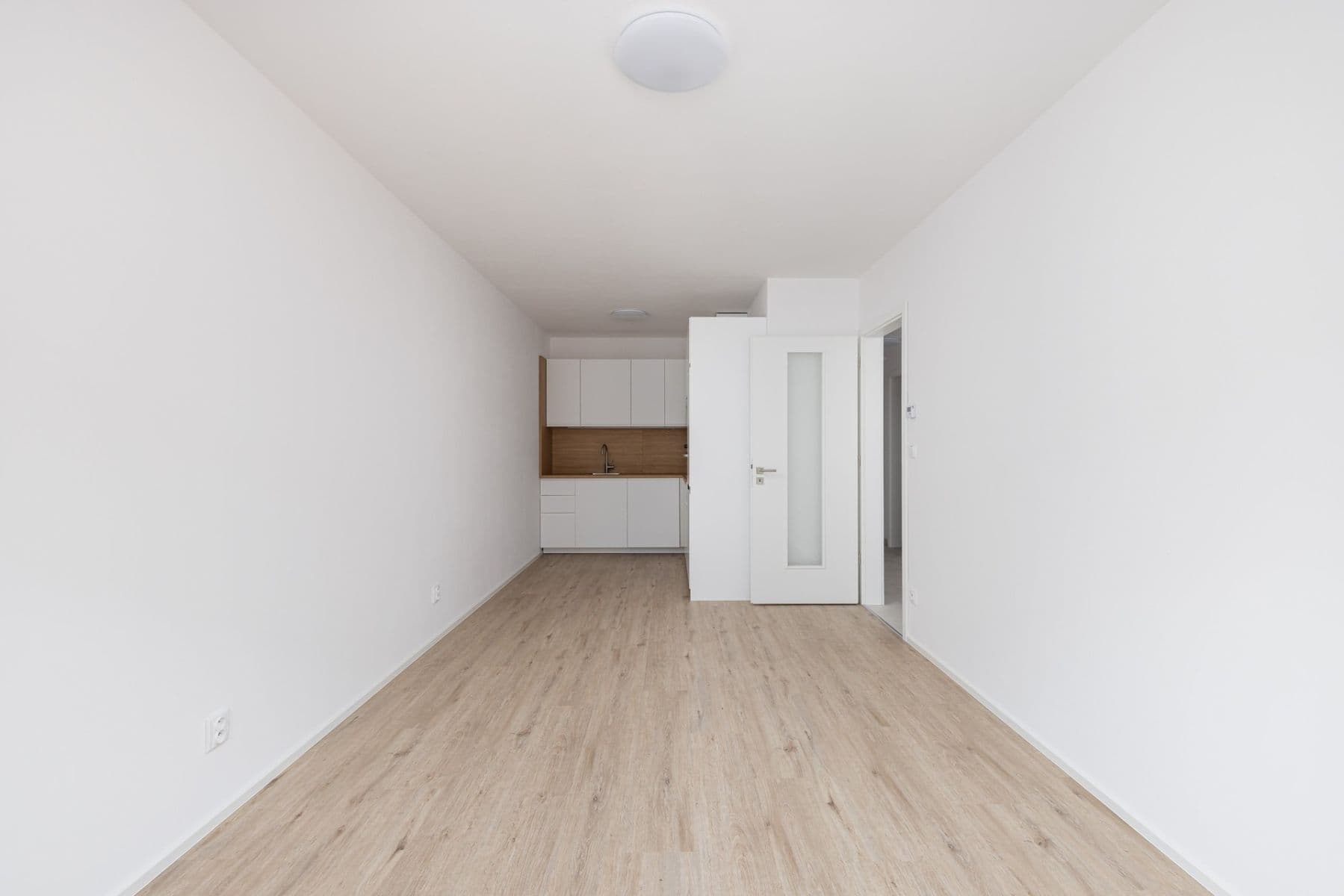 Prenájom bytu 2-izbový 49 m², Křižíkova, Praha, Praha Prenájom bytu 2-izbový 49 m², Křižíkova, Praha, Praha