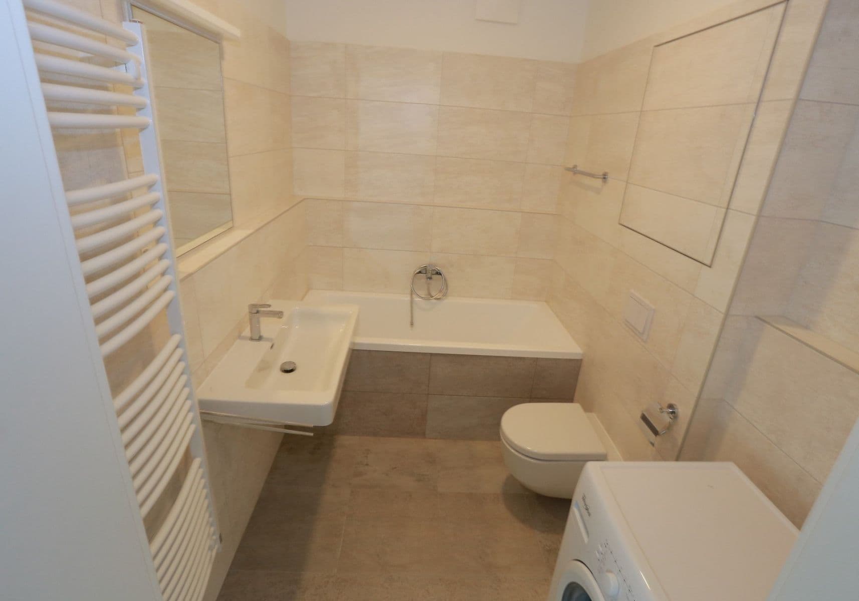 Prenájom bytu 2-izbový 57 m², U Mlýnského kanálu, Praha, Praha Prenájom bytu 2-izbový 57 m², U Mlýnského kanálu, Praha, Praha