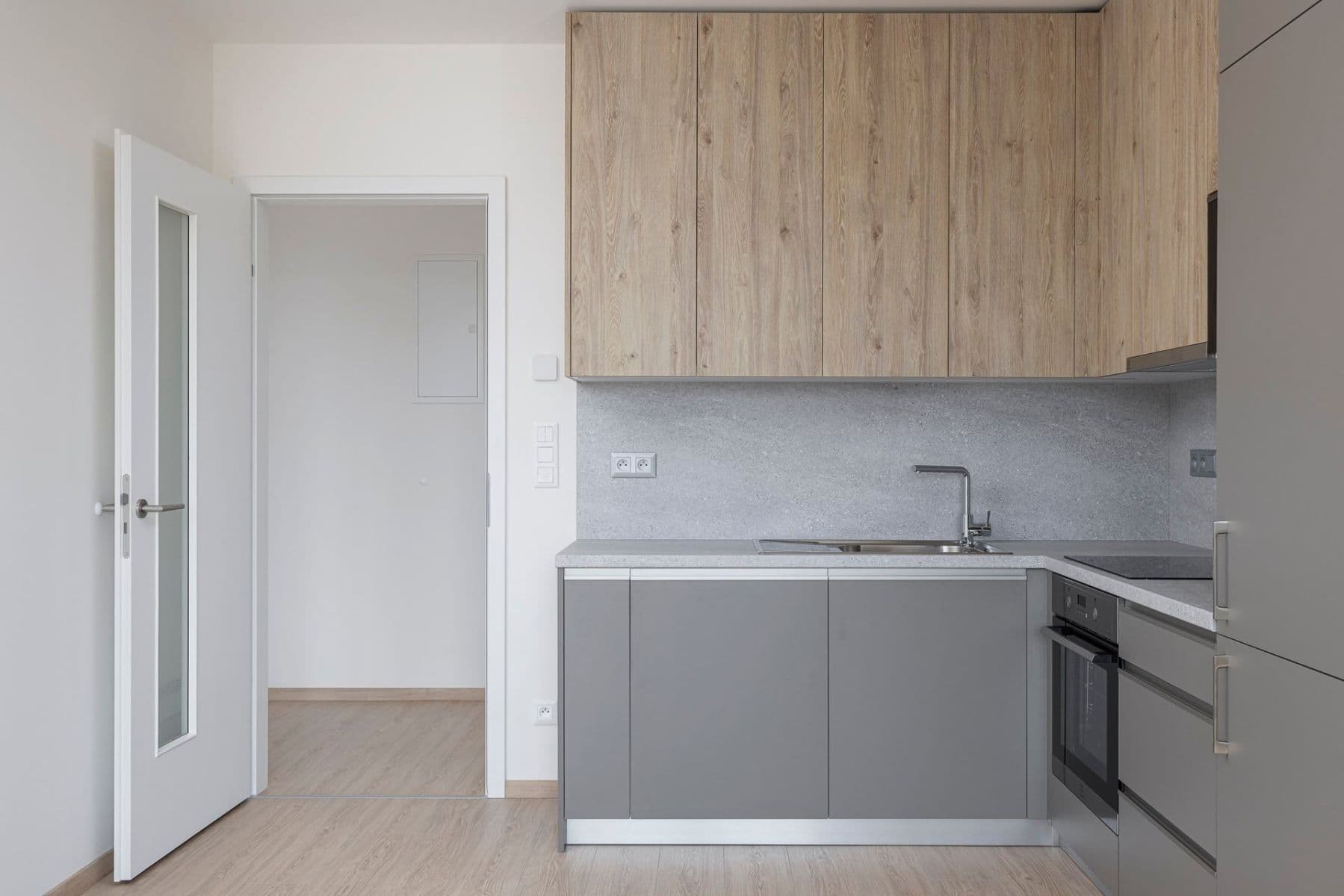 Prenájom bytu 2-izbový 47 m², Haenkeho, Praha, Praha Prenájom bytu 2-izbový 47 m², Haenkeho, Praha, Praha
